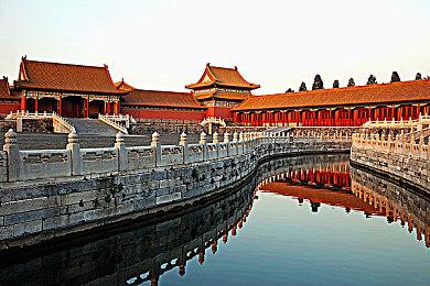 《死亡空间：重制版》肢解系统定名 主角台词丰富细节